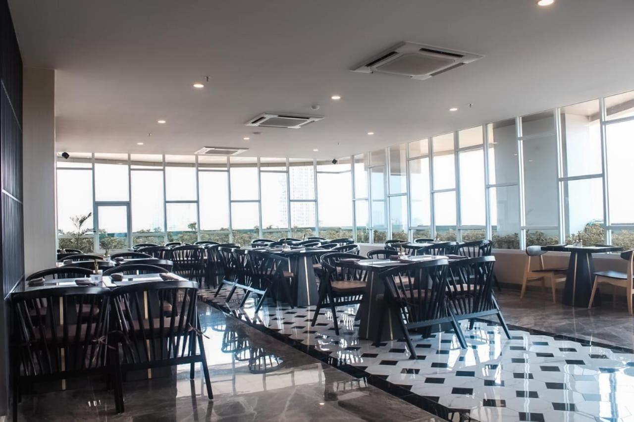 Bess Mansion Hotel Surabaya Wonocolo Exterior photo